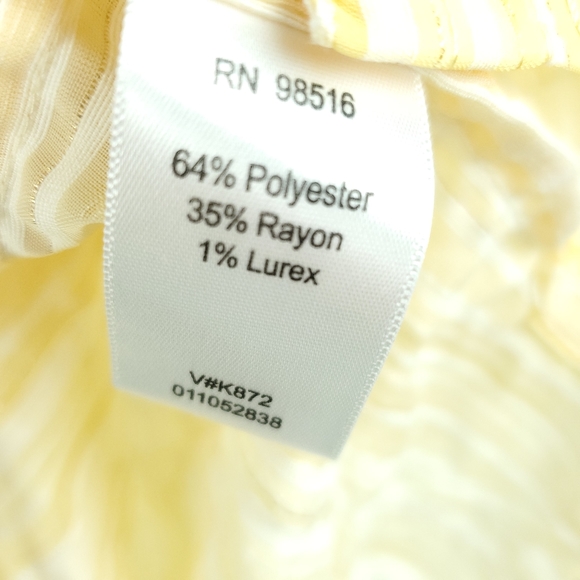 3/$25 Coldwater Creek stripe button up top Size M - Picture 5 of 6